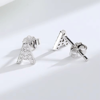 925 Sterling Silver Letter Earring Studs ABC Jewelry Stud Earrings With Rhodium Plated For Women (Стерлинговая серебряная буквенная серёжка с колпачками)